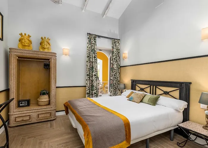 Bed & Breakfast Maison San Alfredo 4*